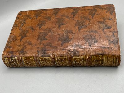 [1770] Краткое объяснение обычаев и церемоний, наблюдаемых у римлян
автор: Аббат Ньепорт 