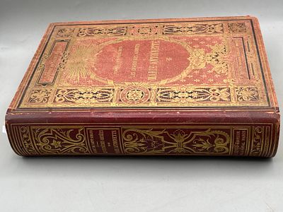 Женщины Тюильри. Последние годы Марии-Антуанетты — Имбер де Сен-Аман
1889 г. [Les Femmes des 