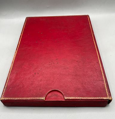 Кож.футляр с дорожной и гидрографической карта Верхних Пиренеев, составленная в 1863 году 