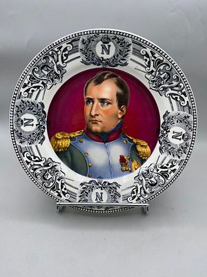 Тарелка Наполеон. Бельгия, первая половина-середина XX в. Подставка не включена.