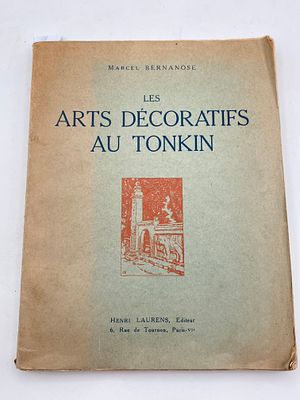 [Фундаментальный труд, орнаменты]Декоративные искусства Тонкина
Автор: Марсель Бернаноз
Год 