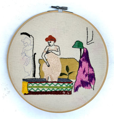 יערה חוצן - ׳׳מראת האבטיה׳׳ 2022. ׳׳לרגע אני מציצה, לרגע אני עורגת, לרגע זו אני מתרחצת, קצת עטופה 