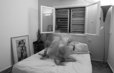 שני אבני - ללא כותרת, 2021. צילום ממוספר וממוסגר 
30/20 ס׳׳מ 
חתום 
לראשונה בקוקו ובכלל - הצלמת 