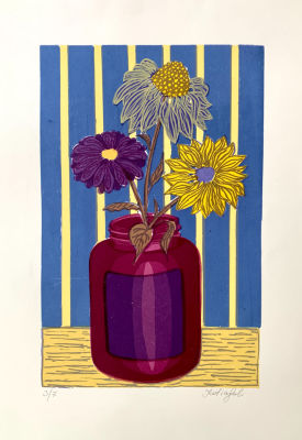 קטיה גאלי - פרחים, 2022. הדפס רשת (30 שכבות) ממוספר 3 מתוך סדרה קטנה של 7 
55/38 ס׳׳מ 
חתום 
לראשונה 