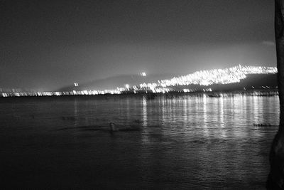 מעיין סבאג - ׳׳כנרת׳׳ 2020. צילום ממוספר 1/3 וממוסגר 
21/30 ס׳׳מ 
חתום 
׳׳המצלמה היא 