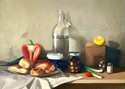 רוני יפה - ׳׳ארוחת בוקר פשוטה׳׳ 2024. "ארוחת בוקר פשוטה" מציגה טבע דומם יומיומי, שבו חפצים ומזון 