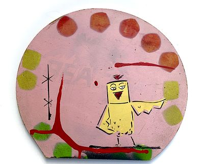 עדי סנד - ציפור-קופסון 2011. עבודת הגרפיטי של סנד נעה בין הומור לצריבה רגשית, ומזמינה את הצופה 