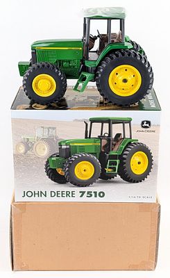 1/16 Ertl John Deere 7510 Tractor 2001 Farm Show Edition. 1/16 Ertl John Deere 7510 tractor 2001 