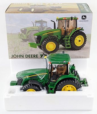 1/16 Ertl John Deere 7820 Tractor 2004 Farm Show. 1/16 Ertl John Deere 7820 tractor 2004 Farm 