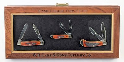Ltd 2017 Case XX Collector's Club Members Barnboard Jig Knife Display. Knives are numbered 257. 