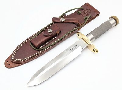 Randall Model 18 No Teeth Grind Attack Survival Knife w/ Sheath. Features a no teeth grind blade 