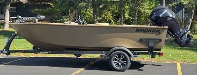 2025 Smoker Craft Freedom 160 SC. The Freedom is perfect for the sportsman who uses his boat for 