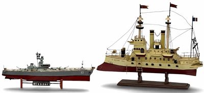 Vintage Le Valliant 1904 and U.S. Missouri BB-63 Tin Model Boats. This includes a tin/metal 