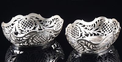 800 Silver Pair of Bowls, Gebr&uuml;der K&uuml;hn,. 800 silver pair of bowls, Gebr&uuml;der K&uuml;hn, 800 silver 