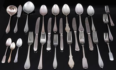 Robbe & Berking 25-piece Cutlery,. 150 silver-plated, 25-pieces, stamped R&B company mark + 150 