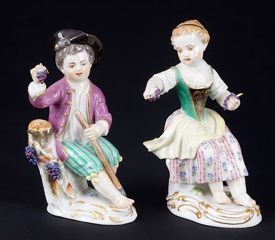 Meissen Gardener Children couple with grapes 1st choice - J.J. KAENDLER,. porcelain, blue sword 