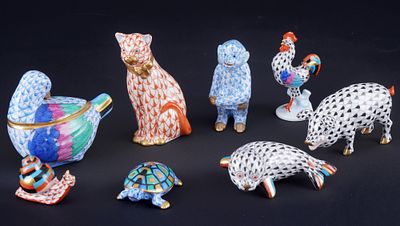 Herend Vieux Fishnet 8 animal figures - in three colours,. porcelain, Hungary 20th century, blue 