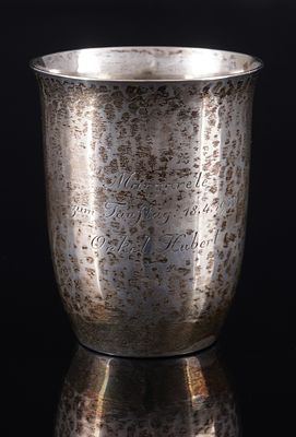 Gumbel & Co. 800 Silber Hammerschlag Taufbecher,. Gumbel u. Co. 800 Silber Hammerschlag 