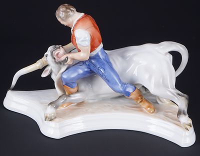 Herend Toldi und der Stier - J&aacute;nos ARANY, 
Porzellan, Ungarn 20. Jahrhundert, blaue Firmenmarke 