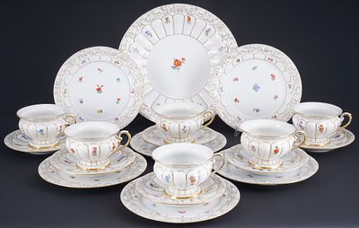 Meissen X-Form Streubl&uuml;mchen 6 Kaffeegedecke 1.Wahl, 
19-teiliges Porzellan, blaue 