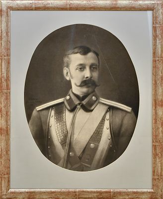 Неизвестный художник (XIX). &laquo;Портрет кирасира&raquo;. 
Бумага, угольный карандаш, 1892 год, 
подпись и 