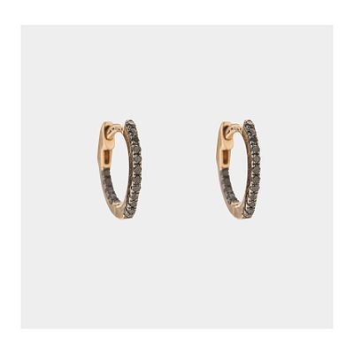 Pendientes criolla en oro rosa con diamantes negros talla brillante engastados en garras.