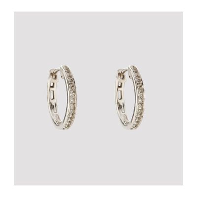 Pendientes criolla en oro blanco con frente de diamantes talla brillante. Diám.: 1,1 cm. Peso