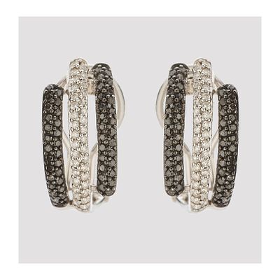 Pendientes media criolla calada en oro blanco 14K con tres bandas de pavé de diamantes talla