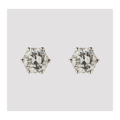Pendientes en oro blanco con diamante talla brillante engastado en garras. Peso diamantes: 0,45