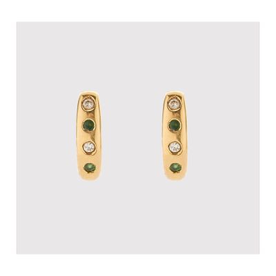 Pendientes media criolla en oro con diamantes talla brillante y esmeraldas talla redonda