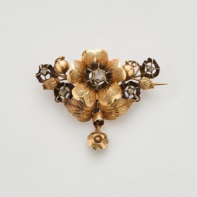 Broche isabelino dise&ntilde;o floral en oro con diamantes talla rosa 3/3, tercer cuarto del s.XIX 3,5 