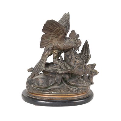 Escuela europea, fles. del s.XIX-ppios. del s.XX. P&aacute;jaros. Escultura en calamina patinada sobre 