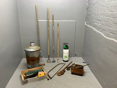 Large Mixed Lot Including A Selection of Tools/Garden Maintenance Tools. Leaf rake, weed