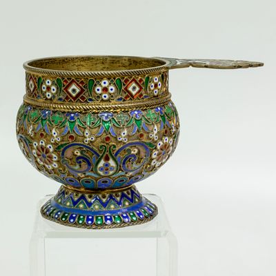 Антикварная серебряная чарка Овчинникова с эмалью и золочением. Код: 00-00000594. 
Размер (мм): 