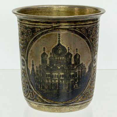 Антикварная серебряная стопка Овчинникова с чернью 84 пробы, Москва 1874. Код: 00-00000604. 