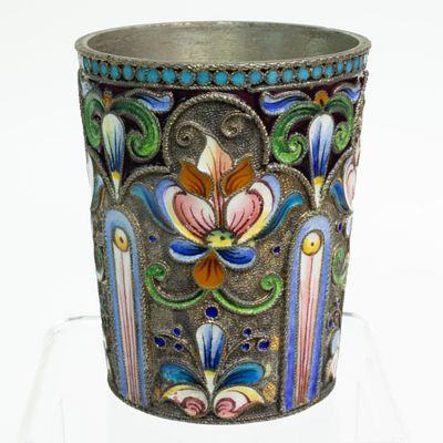 Антикварная серебряная стопка с эмалью Николая Зверева 84 проба. Код: 00-00000598. 
Размер (мм): 