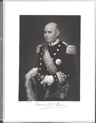 HISTORY - TOM&Aacute;S, Am&eacute;rico (Lisbon, 1894 - Cascais, 1987) - Portugal. Photographic portrait with 