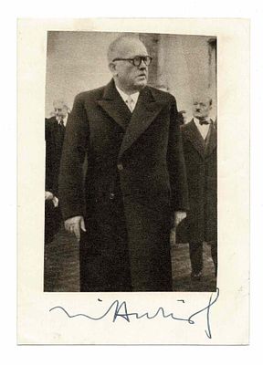 HISTORY - AURIOL Vincent (1884 - 1966) - Signed printed photograph - France. A lawyer, socialist 