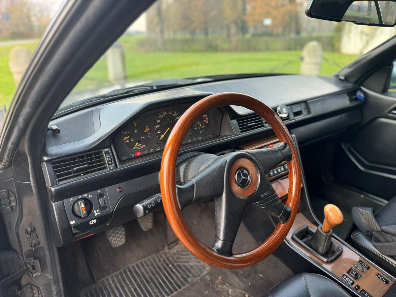 La Vista Auctions | Auction 28 | RARISSIMA