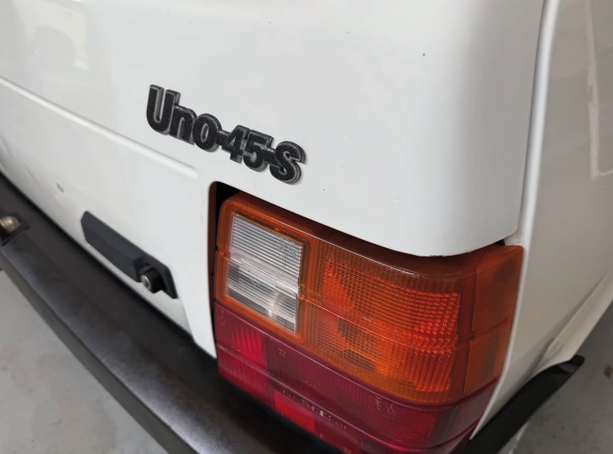 La Vista Auctions | UNO BIANCA