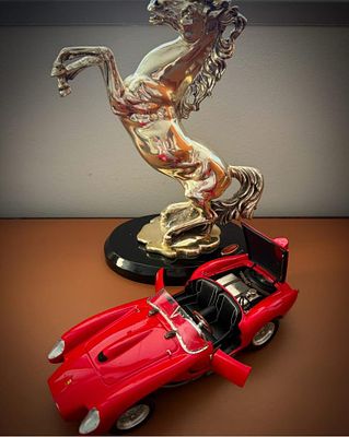 MODEL - FERRARI 250 TESTAROSSA. FERRARI 250 TESTAROSSA 
one of the most beautiful CMCs ever 