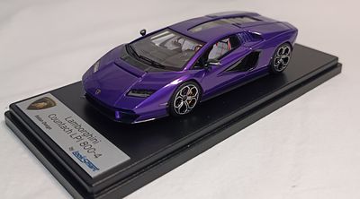 LAMBORGHINI COUNTACH LPI 800-4 VIOLA PASIFAE, SCALA 1:43, ANNO 2021. LookSmart &egrave; l’azienda 