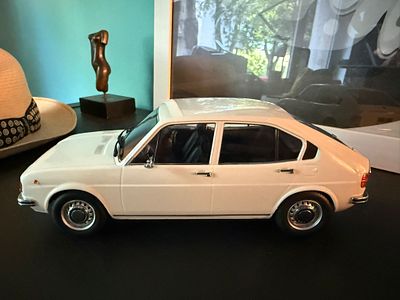 MODELLINO ALFA ROMEO - ALFASUD. KK Scale. 
Alfasud, scala 1/18. 
Modello prodotto in serie 
