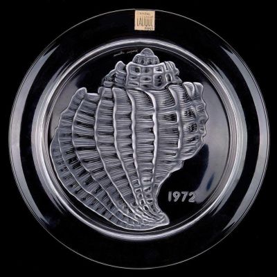Lalique Коллекционная декоративная тарелка 1972 г. &laquo;Ракушка&raquo; Франция. Д.: 21 см 
клеймо: Lalique 