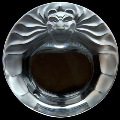 Lalique мелочница &laquo;Лев&raquo;, Франция, 1980-е гг. . д.: 16 см 
Клеймо: Lalique France 
Рене́ Лали́к 