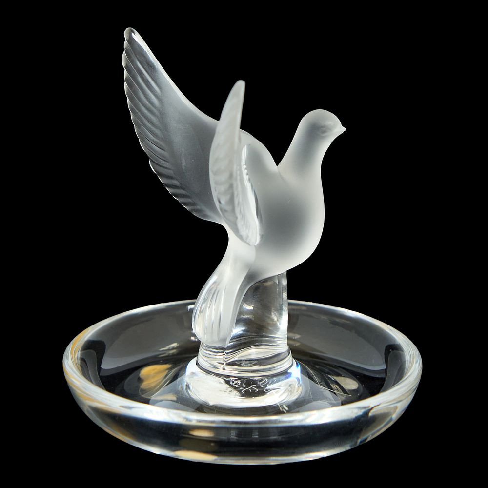 Lalique мелочница, Франция 1980-е гг. клеймо: Lalique France 
Лалик — французское предприятие 