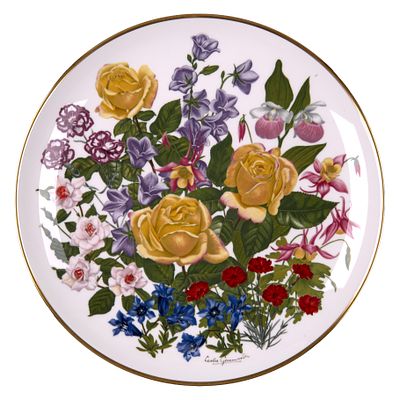 Wedgwood декоративная тарелка "Июнь" из коллекции "Цветы года", Англия. 1977 г. . д.: 27 см 