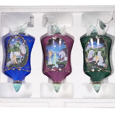 Новогодние украшения, коллекции "Лунная тропа", Bradford Editions, США, 90-е гг. . Фарфор. 
Три 