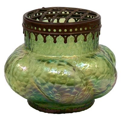 Роузбоул Loetz, Богемия, 1930-е гг. красивая винтажная ваза с сеткой для цветов. Носит название 