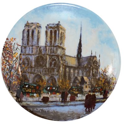 Тарелка коллекционная, Лиможский фарфор, Франция, 80-е гг. Д.: 21 см 
Кафедральный собор Нотр 